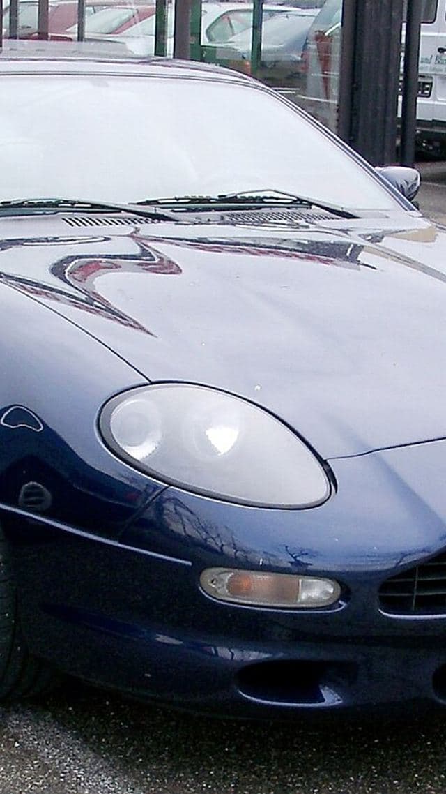 Aston Martin DB7