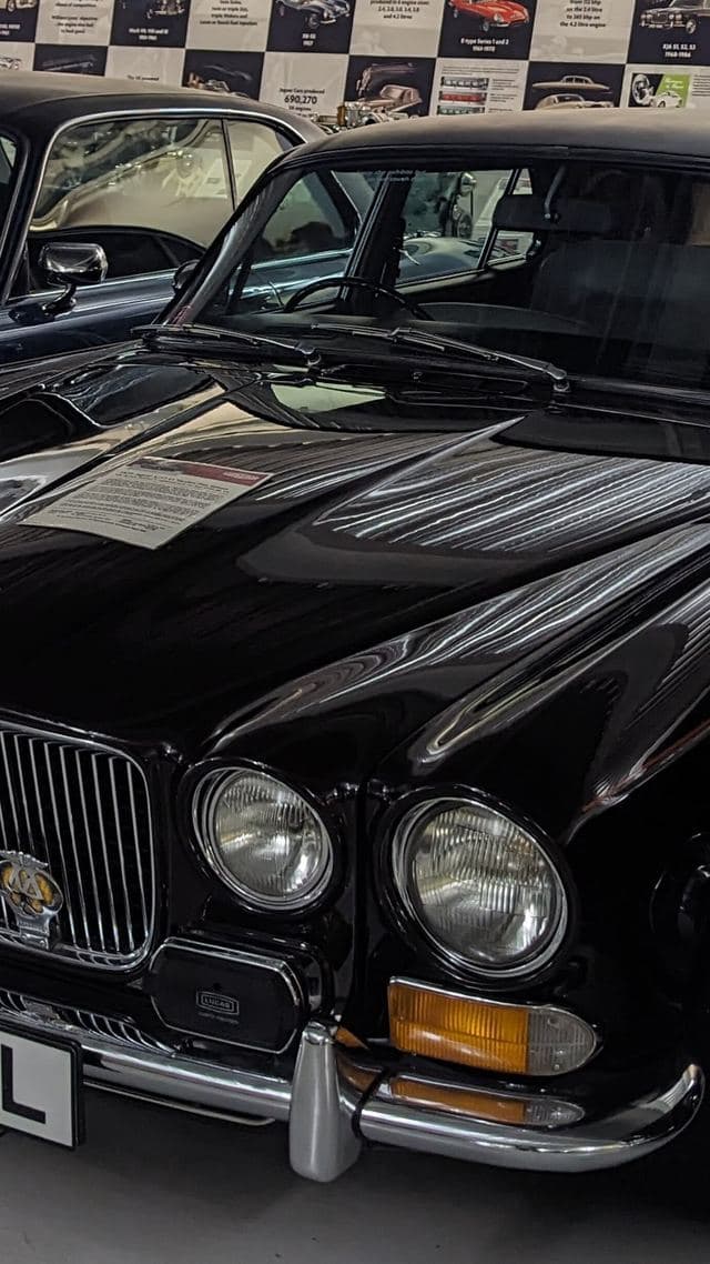 Jaguar XJ12