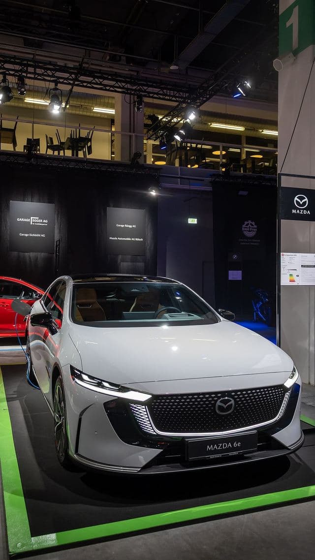 Mazda 6e
