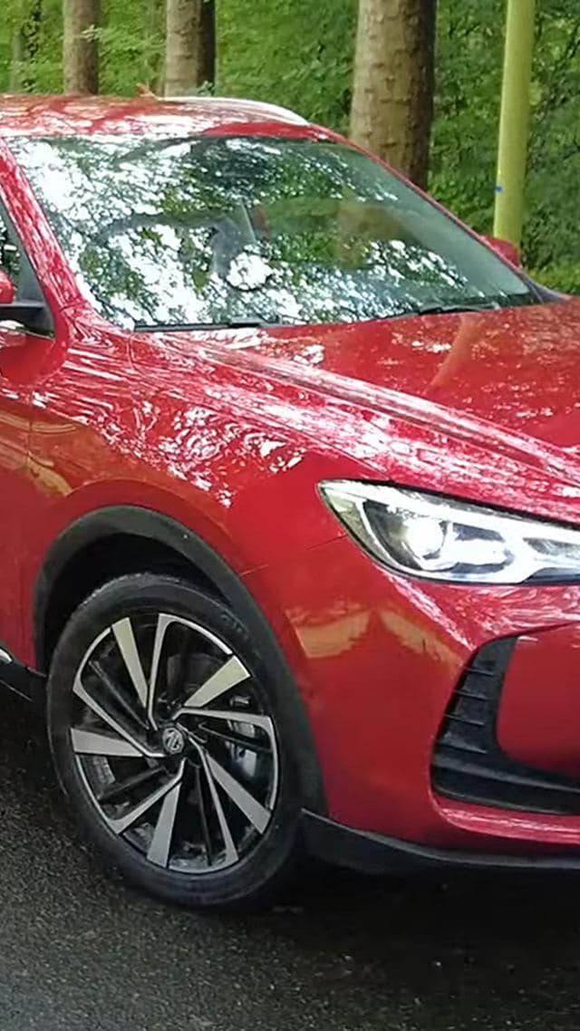 MG ZS