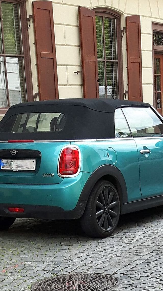 MINI Cooper Cabrio
