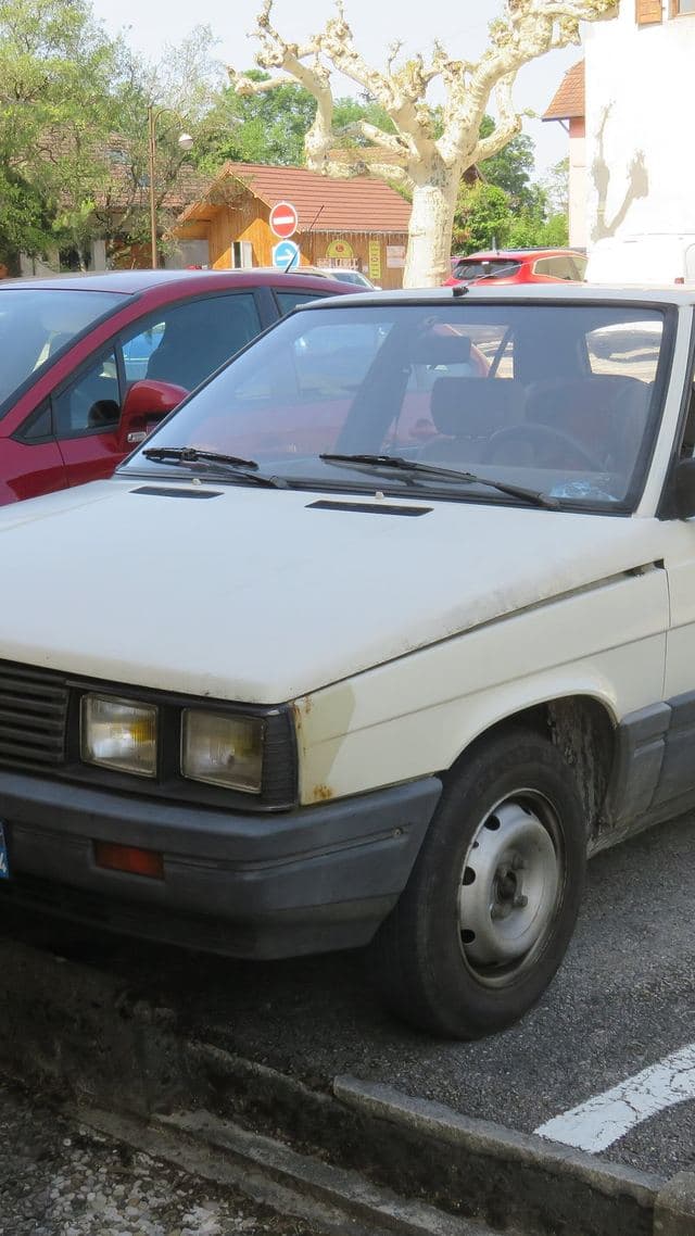 Renault R 11