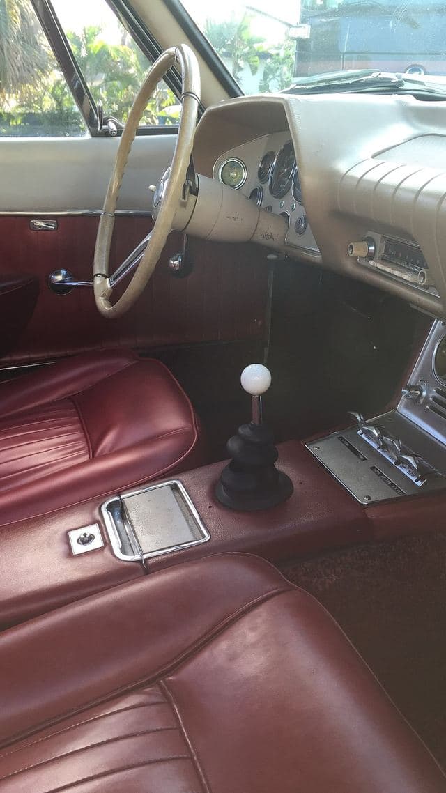 Studebaker Avanti