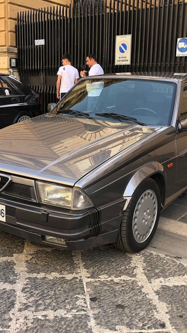 Alfa Romeo 75