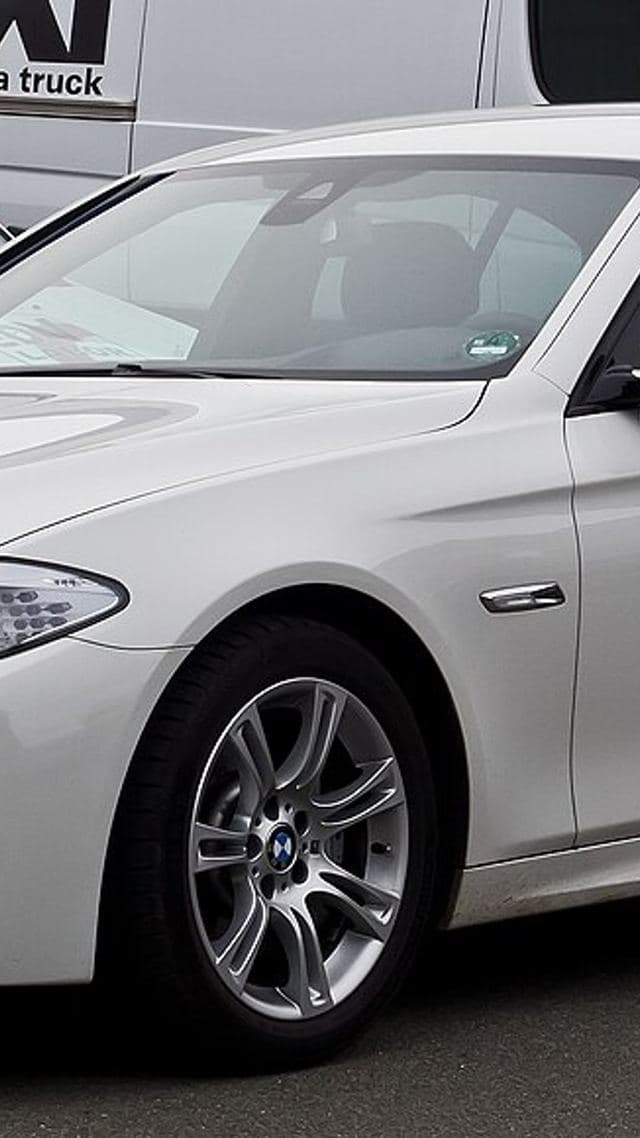 BMW 530