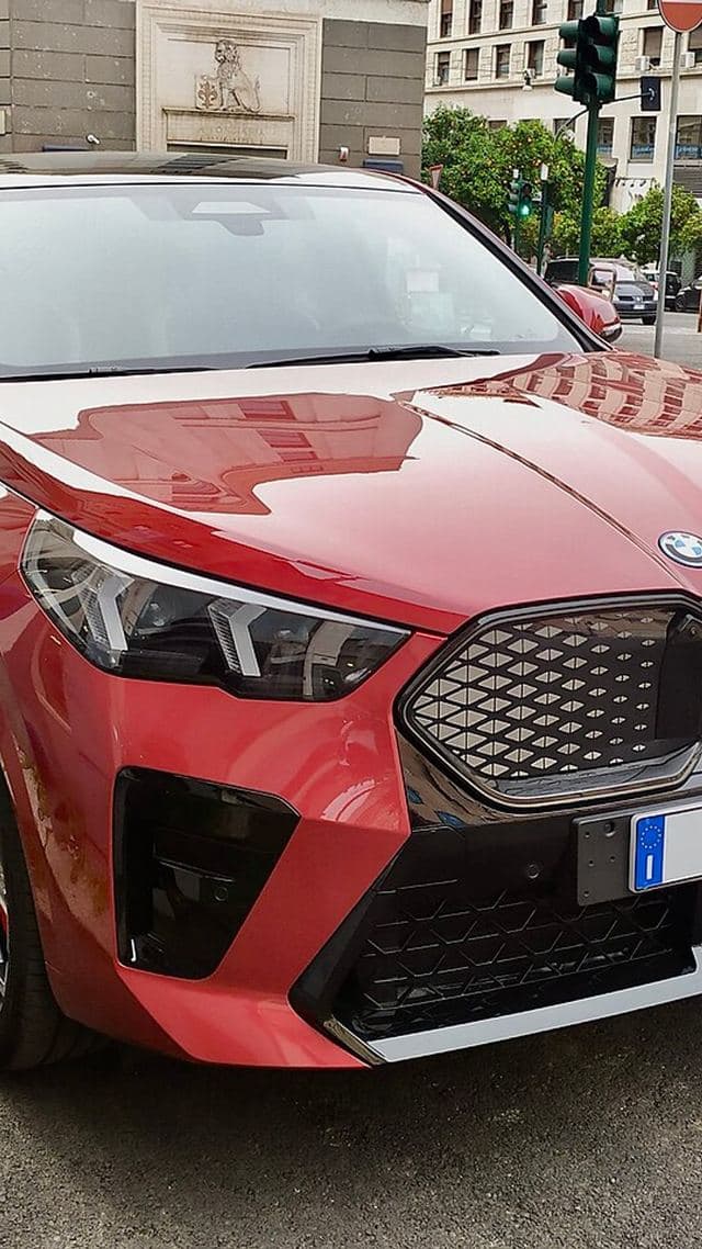 BMW iX2