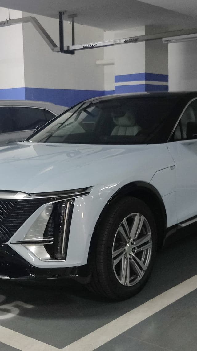 Cadillac Lyriq