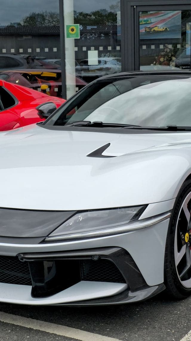 Ferrari 12 Cilindri