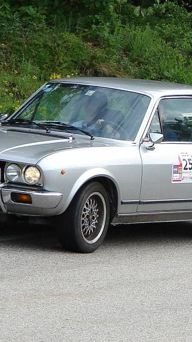 Fiat 124 Coupè