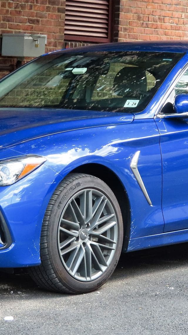 Genesis G70