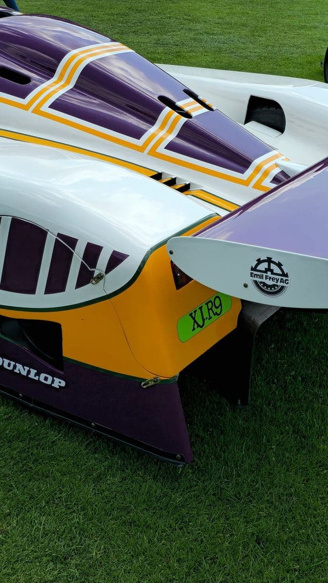Jaguar XJR