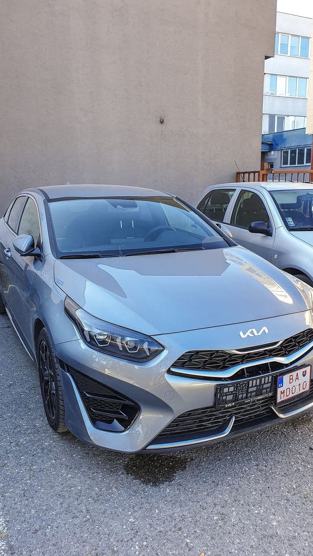 Kia ProCeed