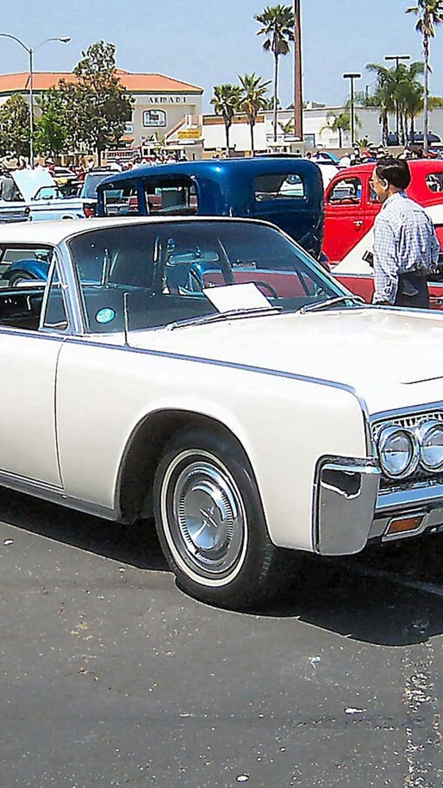 Lincoln Continental