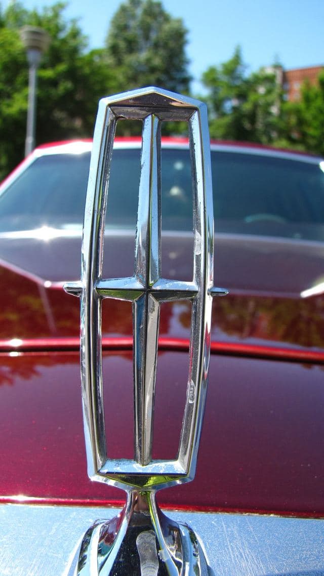 Lincoln Town Car