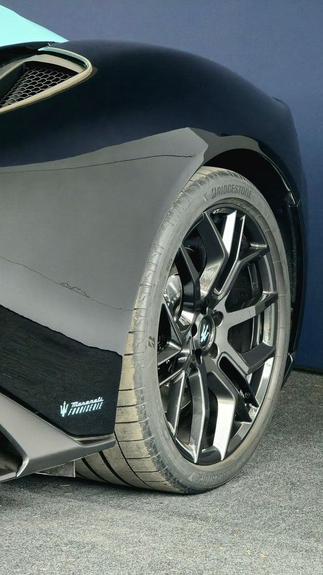 Maserati MC20