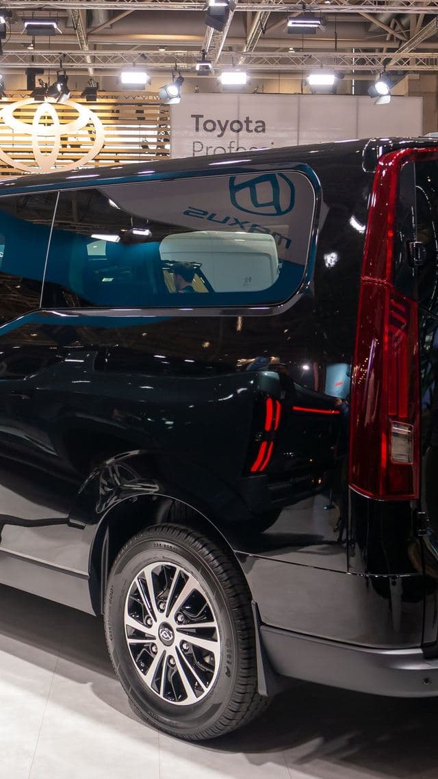 Maxus eDeliver 7