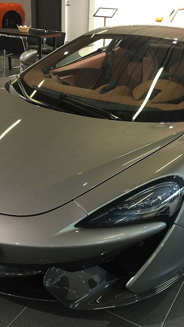 McLaren 570S