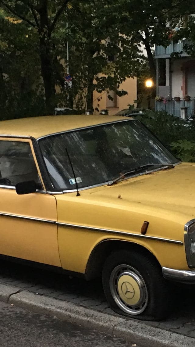 Mercedes-Benz 200