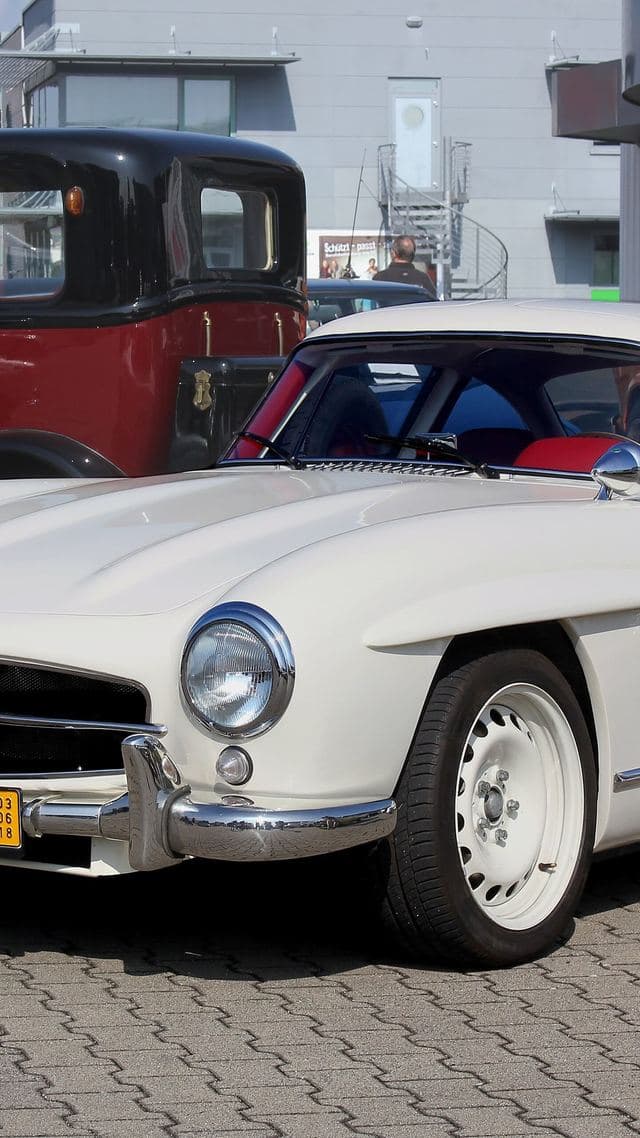 Mercedes-Benz 300