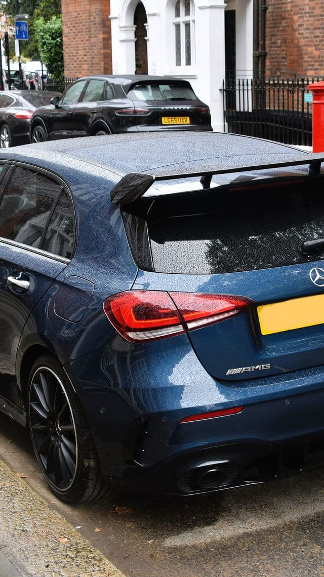 Mercedes-Benz A 35 AMG