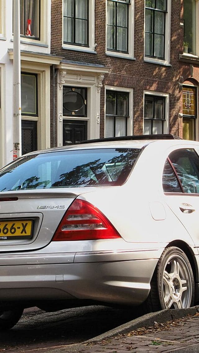 Mercedes-Benz C 32 AMG