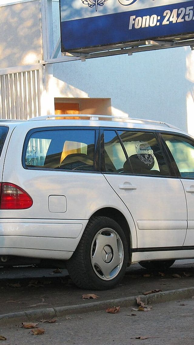 Mercedes-Benz E 300