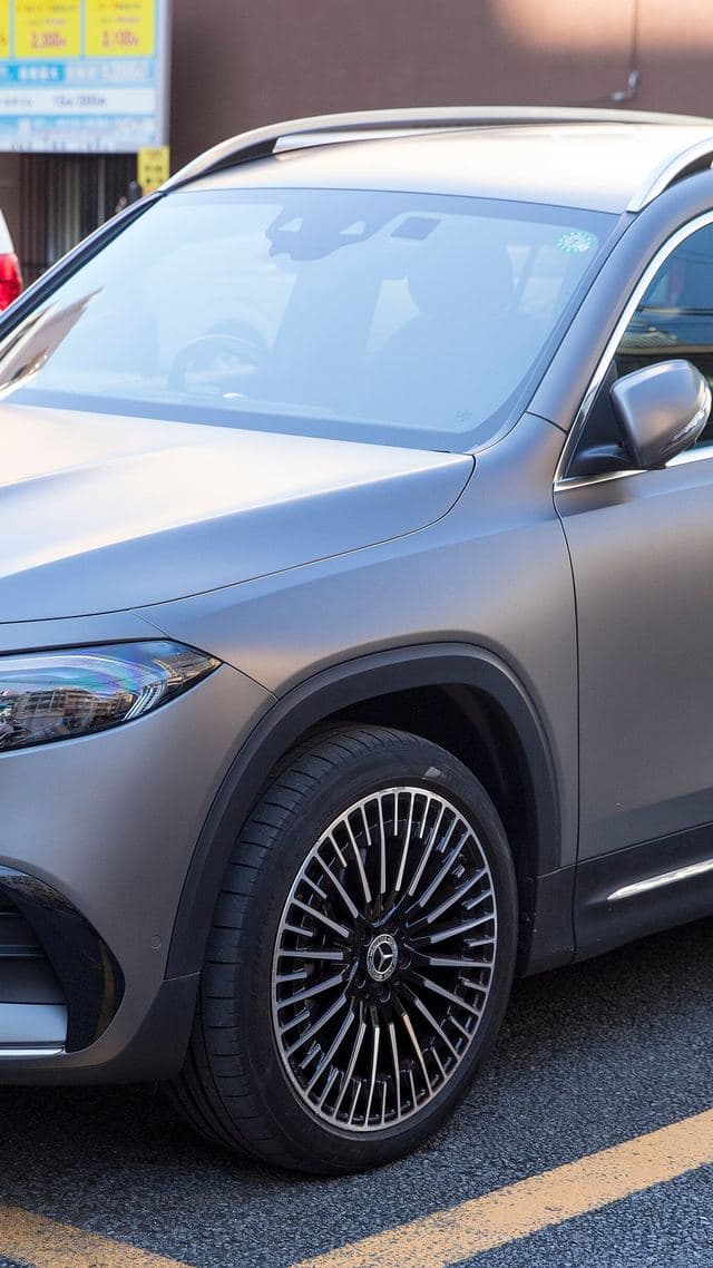 Mercedes-Benz EQB 350