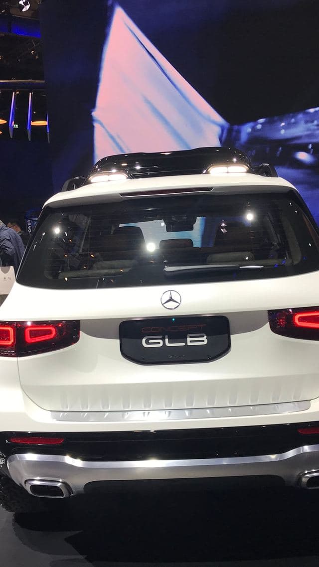 Mercedes-Benz GLB 220