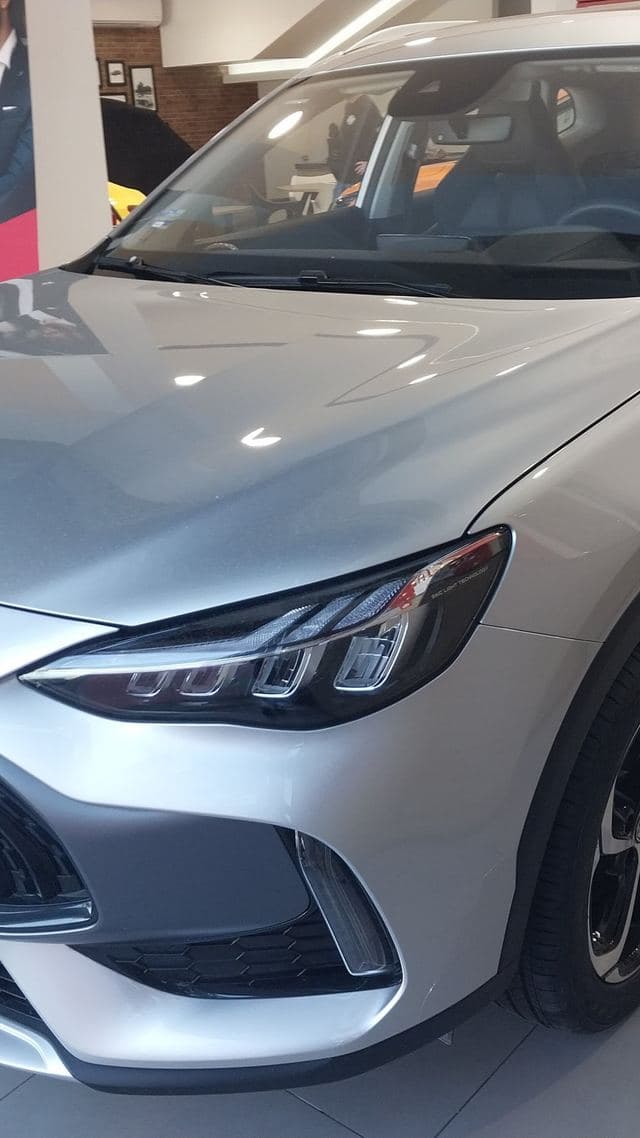MG HS