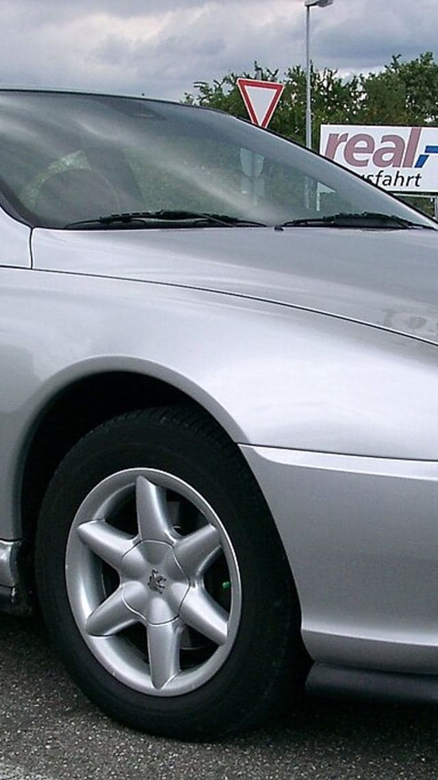 Peugeot 406