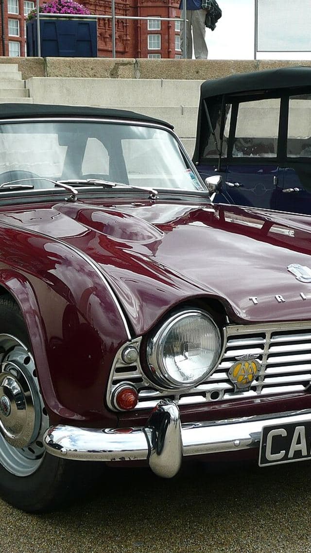 Triumph TR4