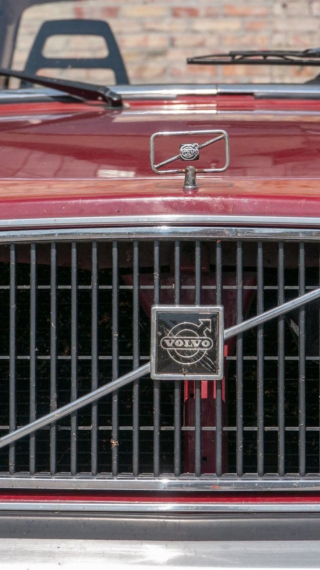 Volvo 244